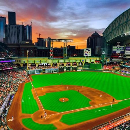 U1 Penthouse Downtown Houston Rental Car Available Apt 1Br 1Bth Gym Sleep Good מראה חיצוני תמונה